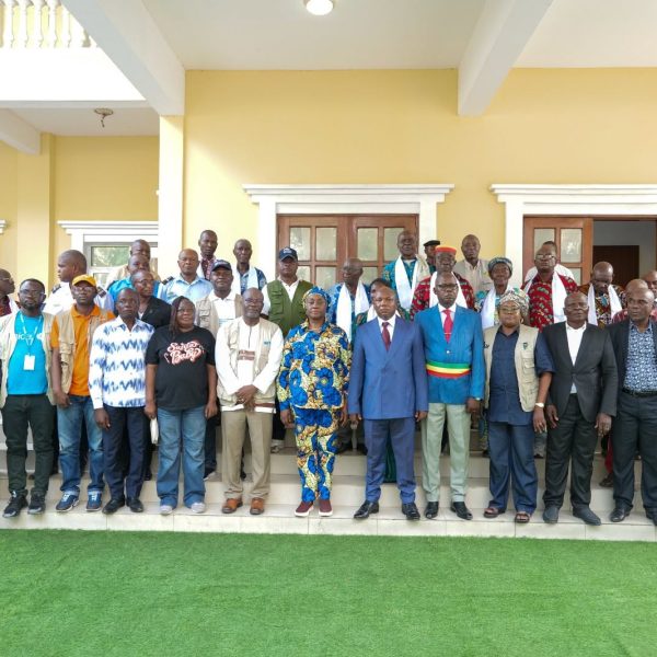 Dialogue communautaire à Mossaka